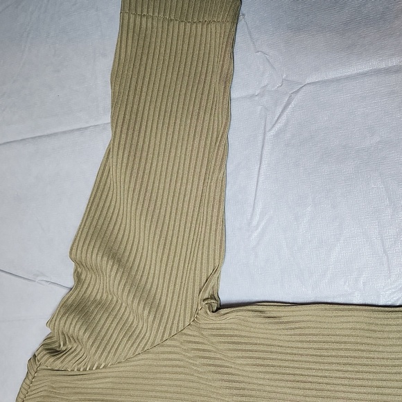 Eric Ryan Sport Shirt - Picture 5 of 11